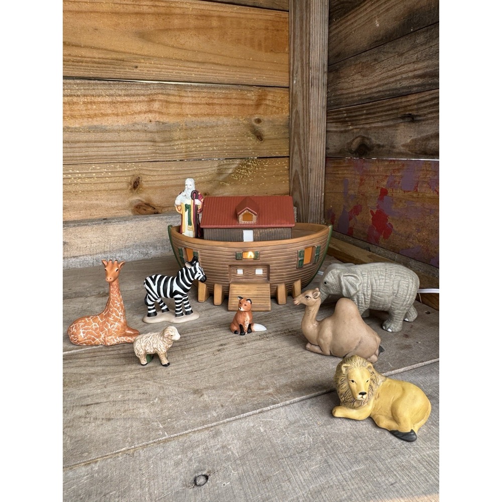 VNTG Caffco Ceramic‎ NINE Piece Noah's Ark Table Lamp Night Light With Animals